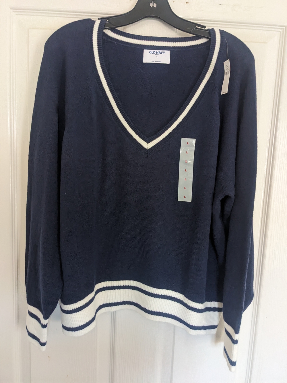 Old Navy Navy V-Neck Stripe Trim Women's Sweater